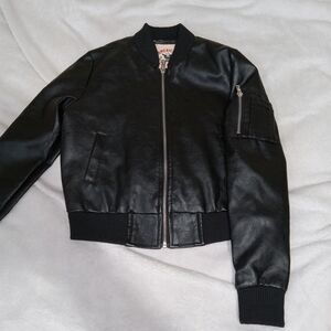 Boys Black Faux Leather Bomber Jacket Camo Lining Size S (8/10) American Culture